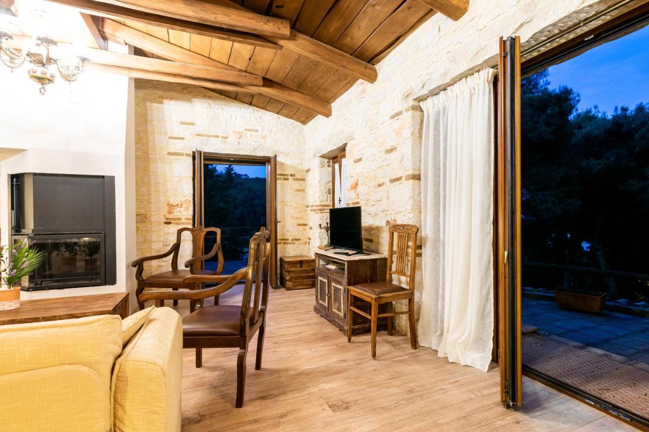 Villa Castello Agios Nikolaos  Buitenkant foto